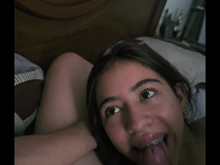 Hermanastra latina CHUPA ENORME POLLA